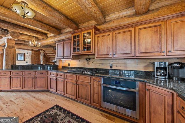 602 Overlook Drive, Blue Ridge, GA 30513