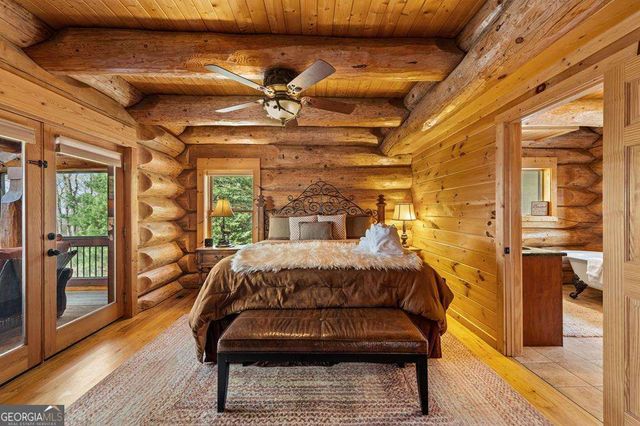 602 Overlook Drive, Blue Ridge, GA 30513