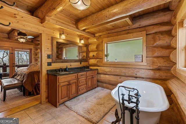 602 Overlook Drive, Blue Ridge, GA 30513