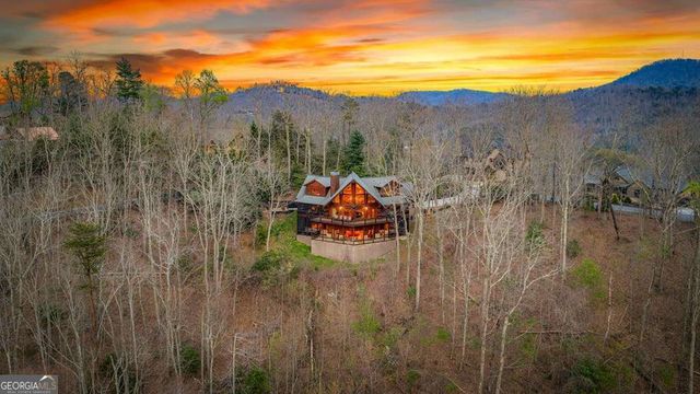 602 Overlook Drive, Blue Ridge, GA 30513