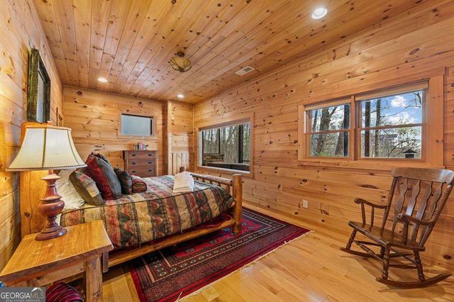 602 Overlook Drive, Blue Ridge, GA 30513
