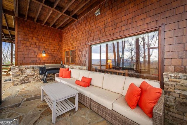 602 Overlook Drive, Blue Ridge, GA 30513