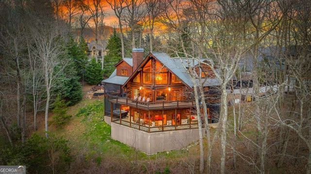 602 Overlook Drive, Blue Ridge, GA 30513
