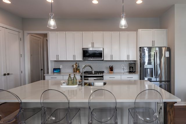 1813 Sprucewood Ln, Nashville, TN 37211