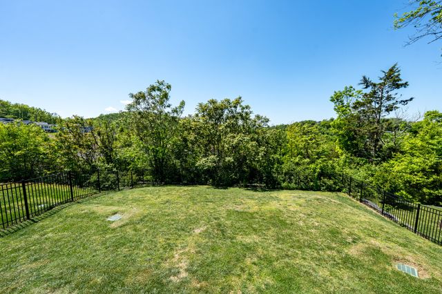 1813 Sprucewood Ln, Nashville, TN 37211