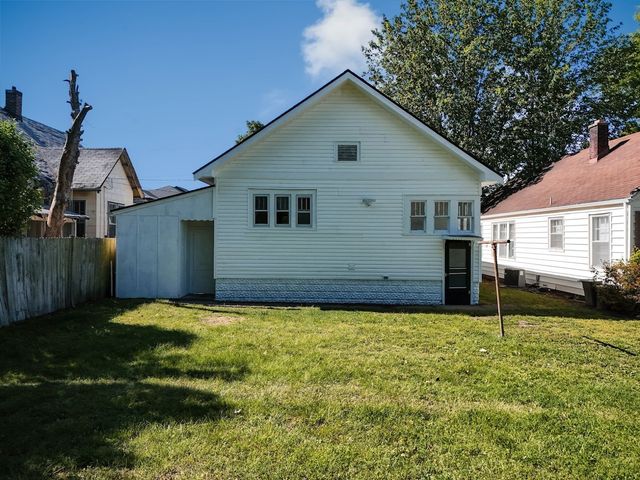200 A E Thorn Street, Marion, IL 62959