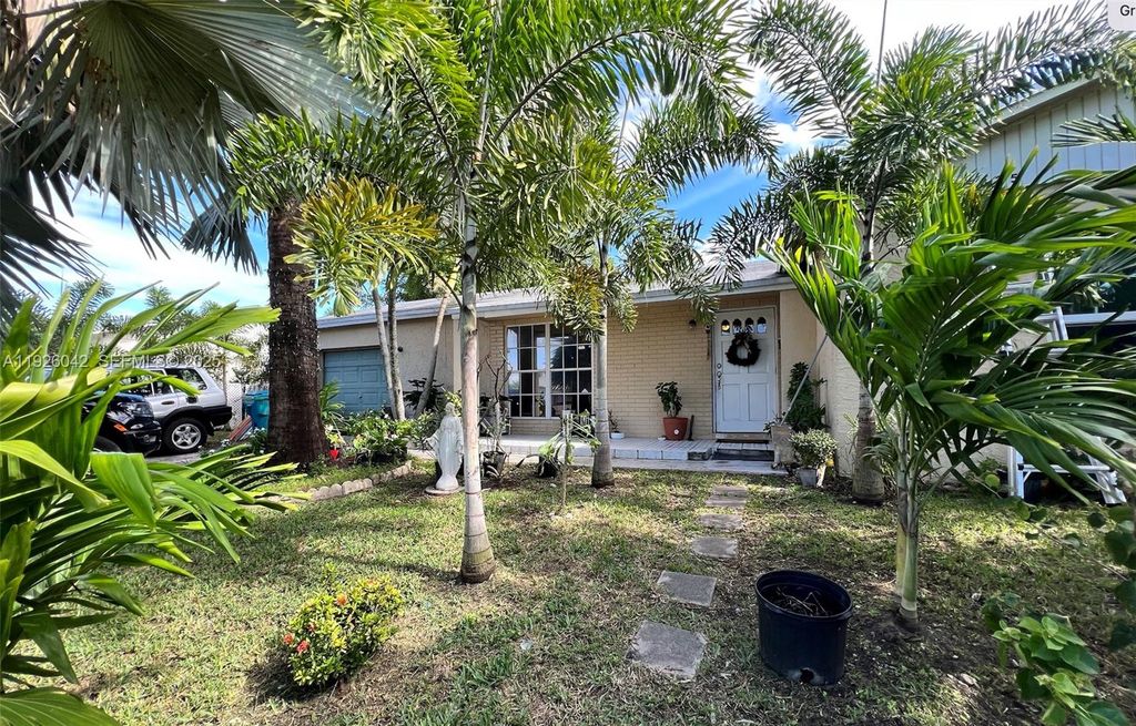 25835 SW 131st Ct, Homestead, FL 33032