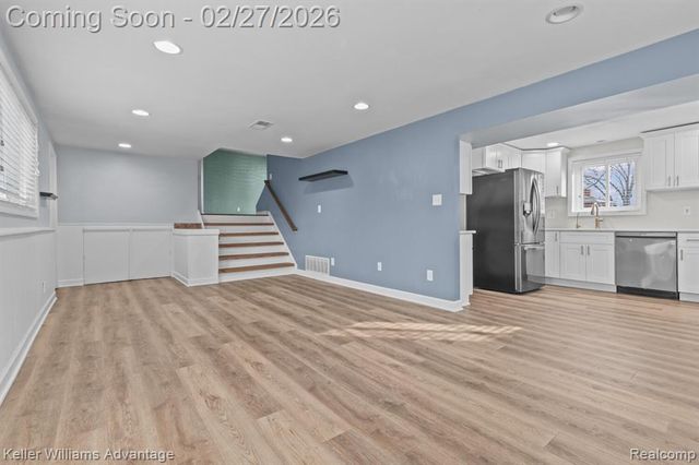 39110 Orangelawn Street, Livonia, MI 48150