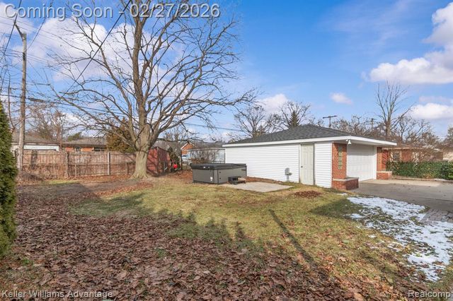 39110 Orangelawn Street, Livonia, MI 48150