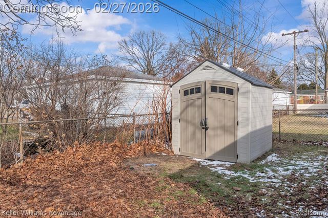 39110 Orangelawn Street, Livonia, MI 48150