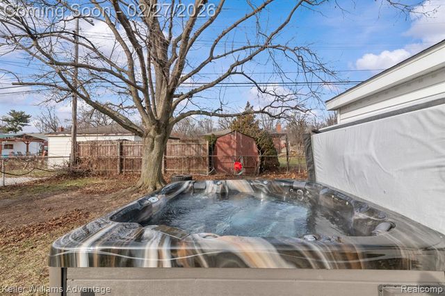 39110 Orangelawn Street, Livonia, MI 48150