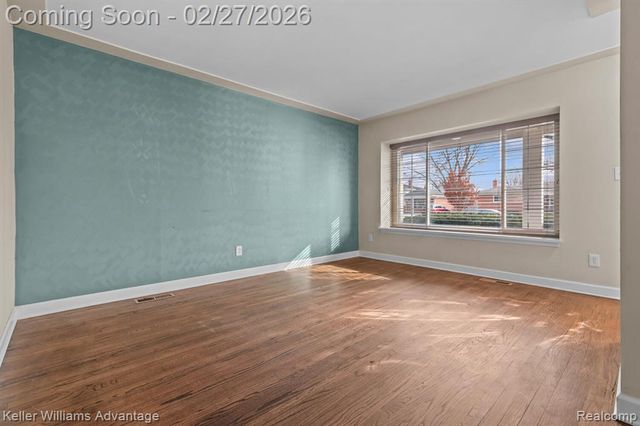 39110 Orangelawn Street, Livonia, MI 48150