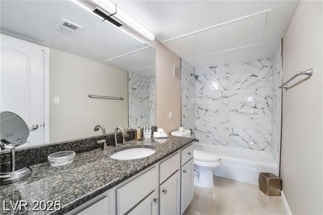 778 Oakmont Avenue 312, Las Vegas, NV 89109