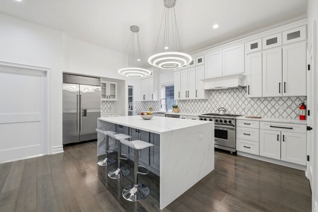 1443 N Cleaver Street, Chicago, IL 60642