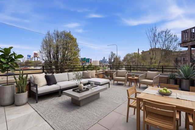 1443 N Cleaver Street, Chicago, IL 60642