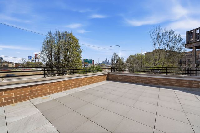 1443 N Cleaver Street, Chicago, IL 60642