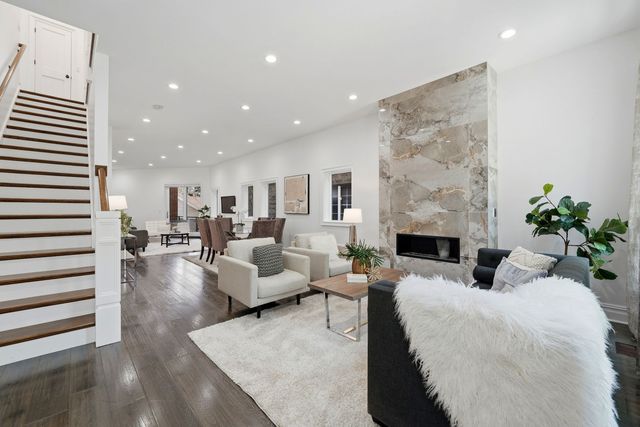 1443 N Cleaver Street, Chicago, IL 60642