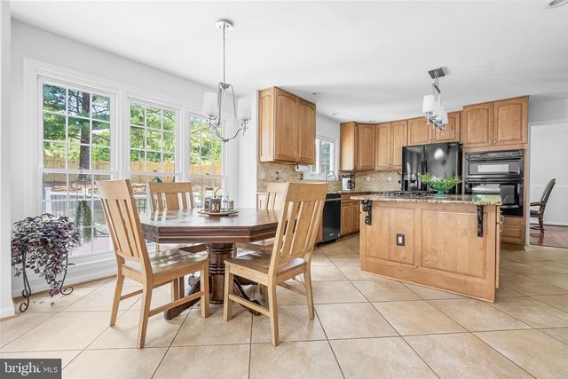 8100 TALL TIMBER DR, Gainesville, VA 20155