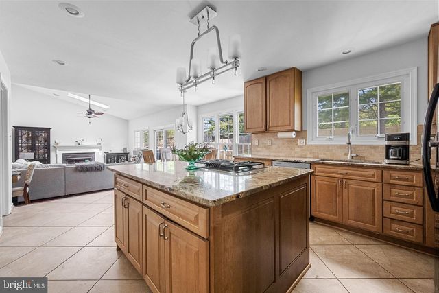 8100 TALL TIMBER DR, Gainesville, VA 20155