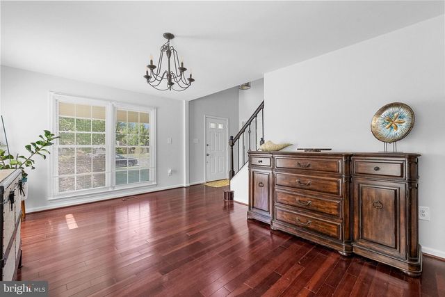 8100 TALL TIMBER DR, Gainesville, VA 20155