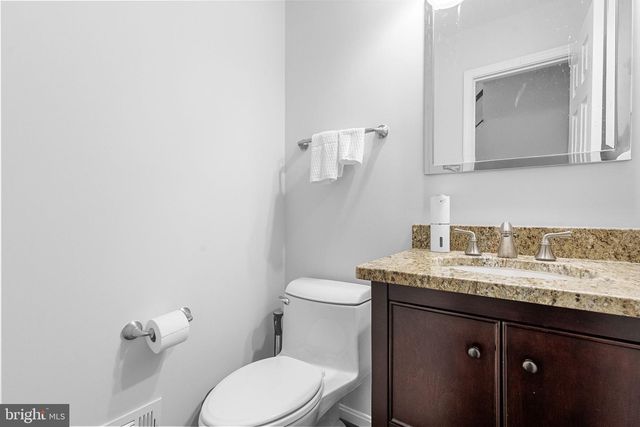 8100 TALL TIMBER DR, Gainesville, VA 20155