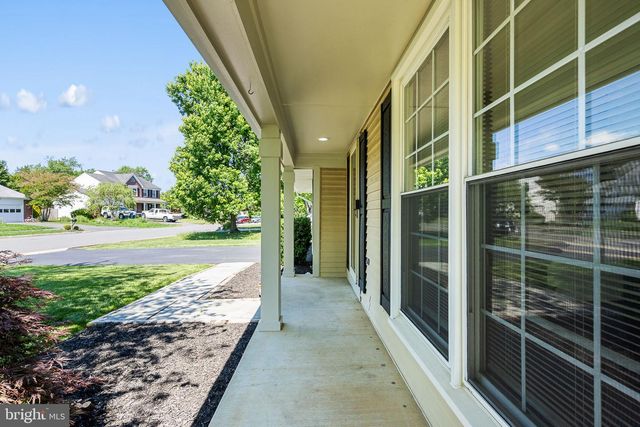 8100 TALL TIMBER DR, Gainesville, VA 20155
