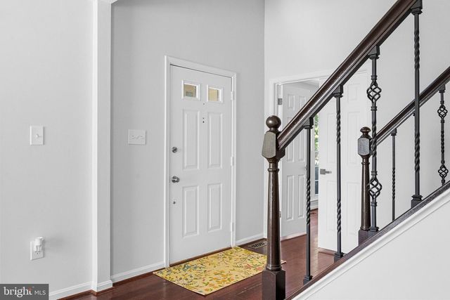 8100 TALL TIMBER DR, Gainesville, VA 20155