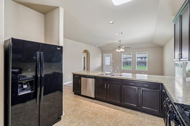 109 Mollie DR, Hutto, TX 78634