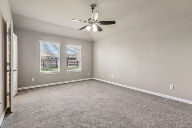 109 Mollie DR, Hutto, TX 78634