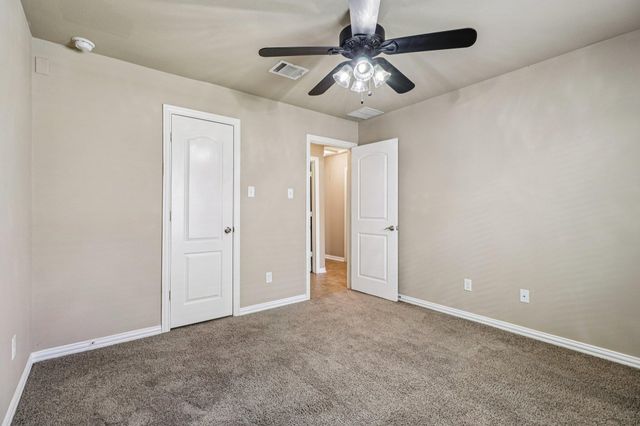 109 Mollie DR, Hutto, TX 78634