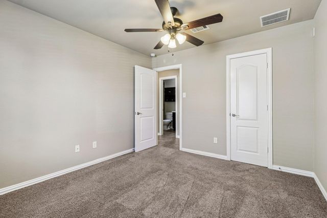 109 Mollie DR, Hutto, TX 78634