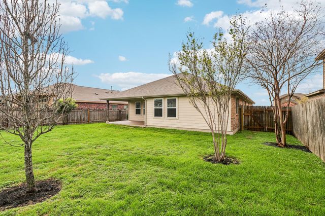 109 Mollie DR, Hutto, TX 78634