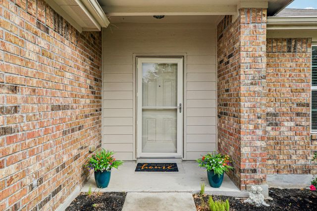 109 Mollie DR, Hutto, TX 78634