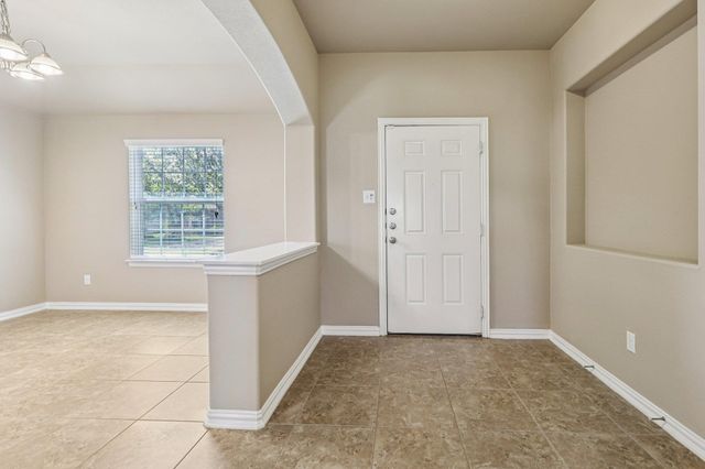 109 Mollie DR, Hutto, TX 78634