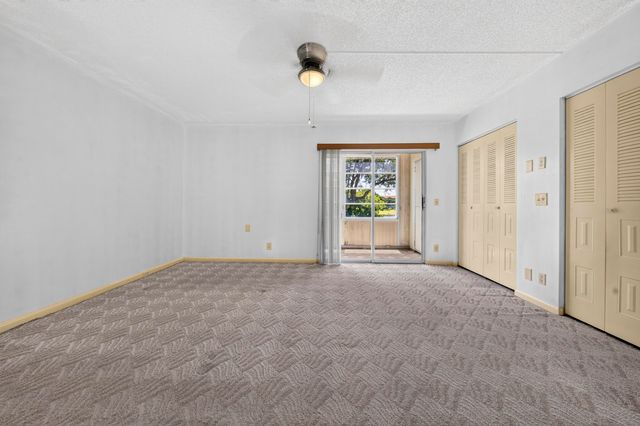 101 SW 132nd Way 215J, Pembroke Pines, FL 33027