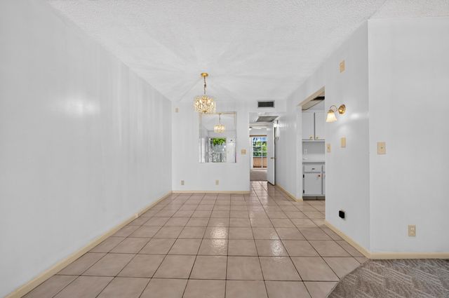 101 SW 132nd Way 215J, Pembroke Pines, FL 33027