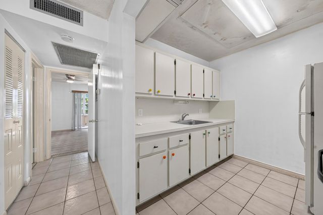 101 SW 132nd Way 215J, Pembroke Pines, FL 33027