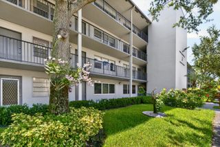 101 SW 132nd Way 215J, Pembroke Pines, FL 33027