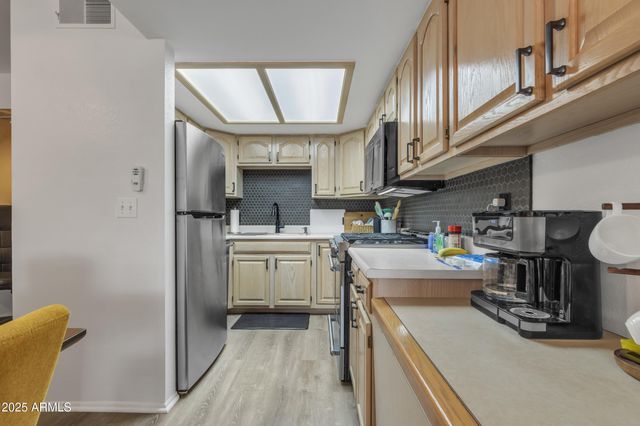 312 E LANCASTER Court, Florence, AZ 85132