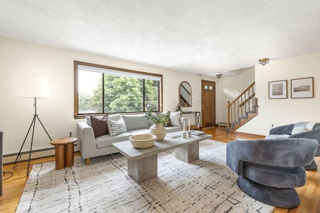 58 Albemarle Rd, Waltham, MA 02452