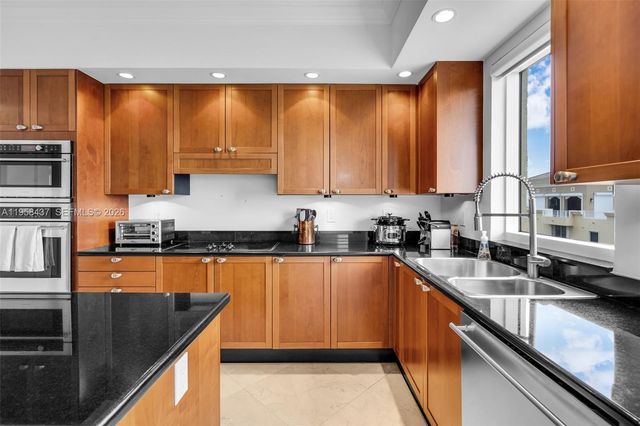 785 Crandon Blvd 702, Key Biscayne, FL 33149