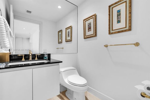 785 Crandon Blvd 702, Key Biscayne, FL 33149