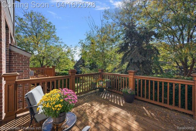 44683 Broadmoor Circle N, Northville Township, MI 48168