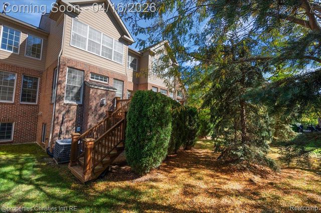 44683 Broadmoor Circle N, Northville Township, MI 48168