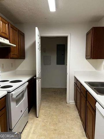 10303 Waldrop Place, Decatur, GA 30034