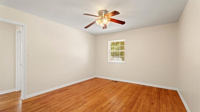 2716 Tottingham Road, The Village, OK 73120