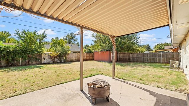 2716 Tottingham Road, The Village, OK 73120