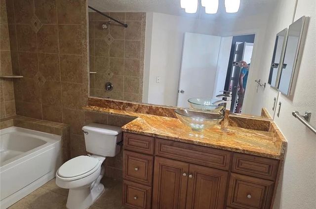5554 METROWEST BOULEVARD 4-310, Orlando, FL 32811