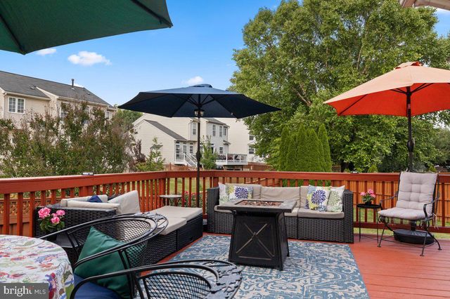 14 POTTERFIELD DR, Lovettsville, VA 20180