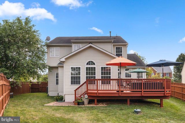 14 POTTERFIELD DR, Lovettsville, VA 20180